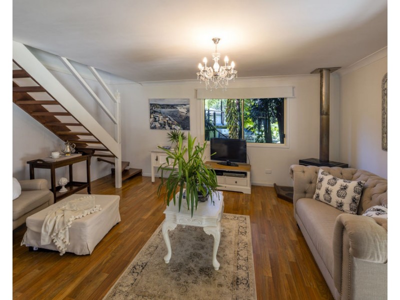 12a Young Street, Safety Beach NSW 2456