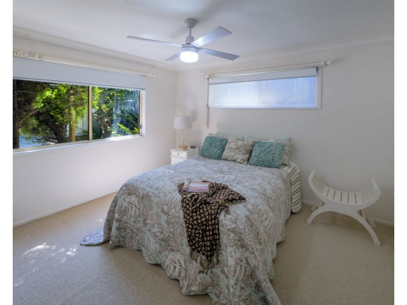 12a Young Street, Safety Beach NSW 2456