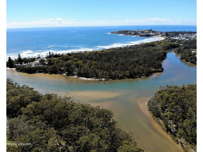 12a Young Street, Safety Beach NSW 2456