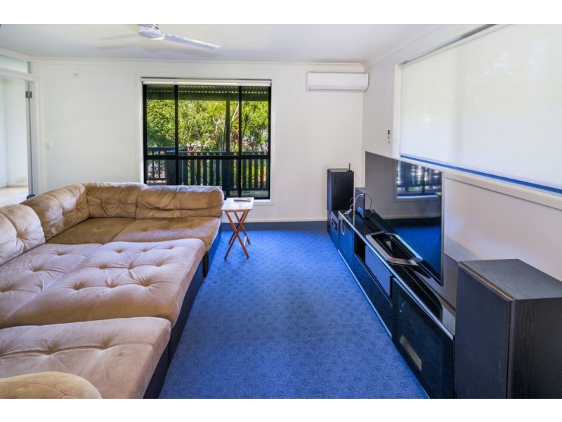 7 Nicholson Close, Safety Beach NSW 2456