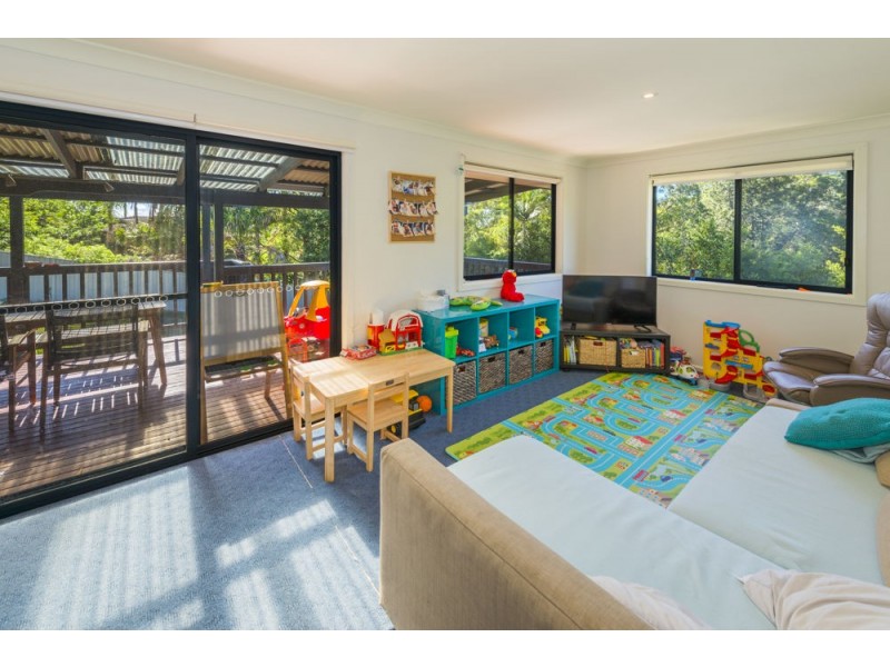 7 Nicholson Close, Safety Beach NSW 2456