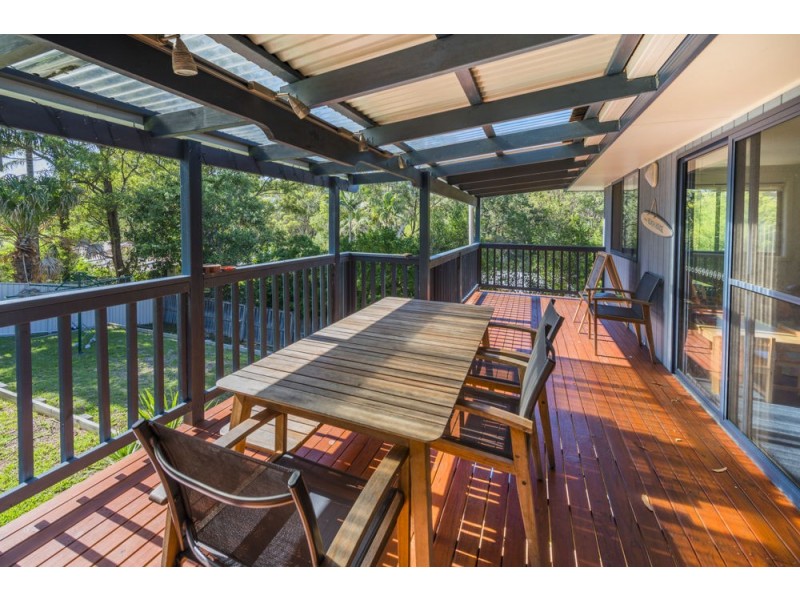 7 Nicholson Close, Safety Beach NSW 2456