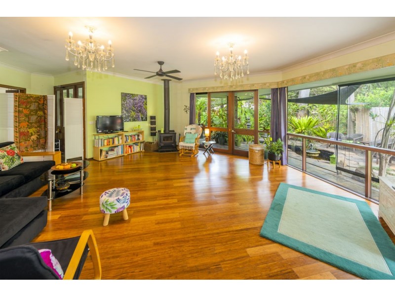 6 Marlin Close, Emerald Beach NSW 2456