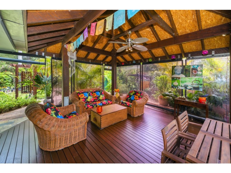 6 Marlin Close, Emerald Beach NSW 2456
