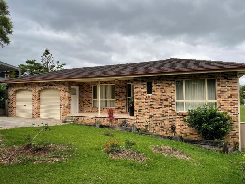 39 Barnes Street, Woolgoolga NSW 2456