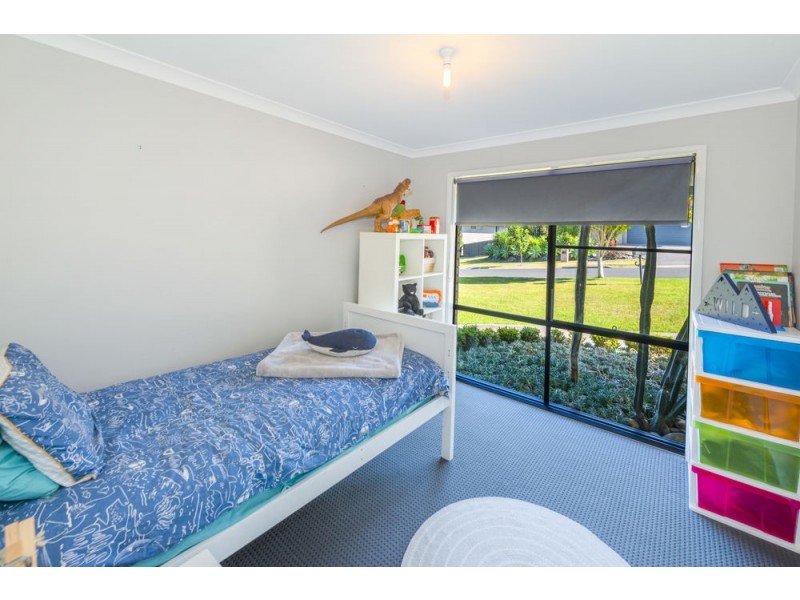 5 Seacrest Boulevard, Sandy Beach NSW 2456
