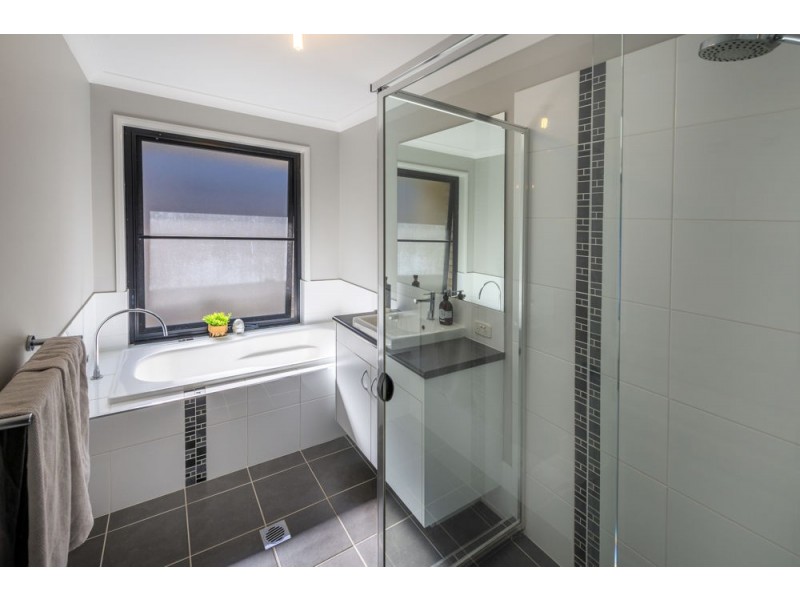 5 Seacrest Boulevard, Sandy Beach NSW 2456