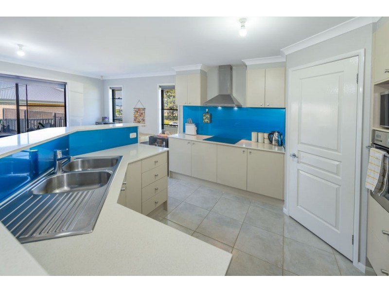 5 Seacrest Boulevard, Sandy Beach NSW 2456