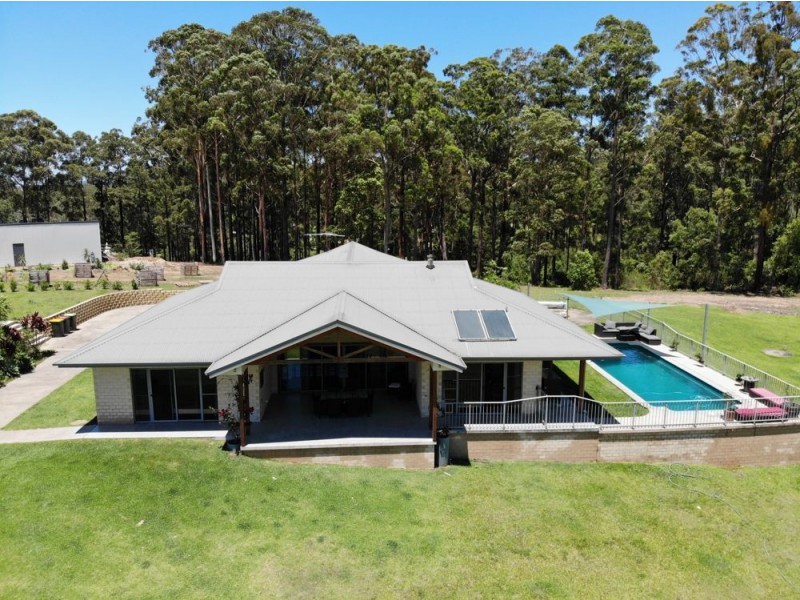 21 Palm Grove Place, Moonee Beach NSW 2450