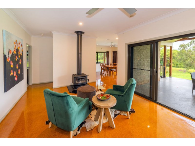 21 Palm Grove Place, Moonee Beach NSW 2450