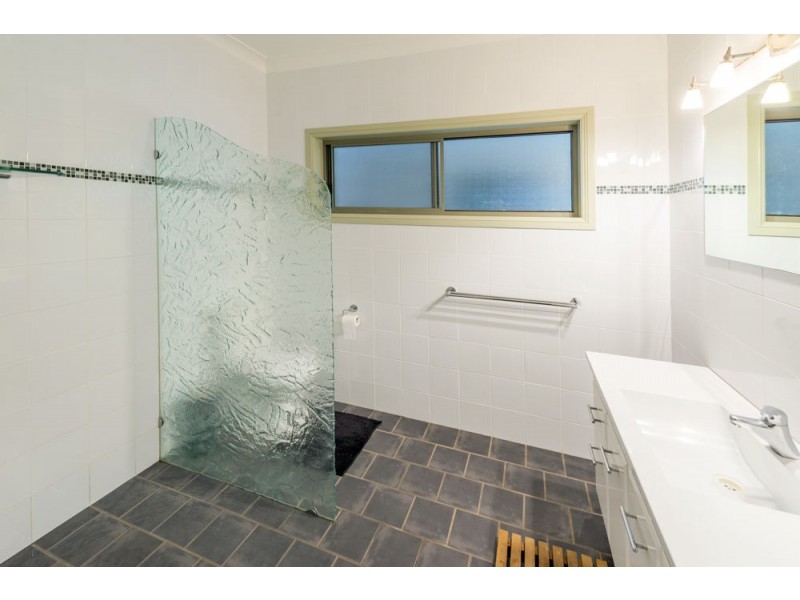 21 Palm Grove Place, Moonee Beach NSW 2450