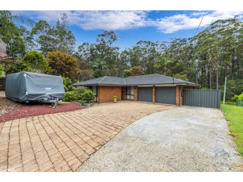 15 Young Street, Safety Beach NSW 2456