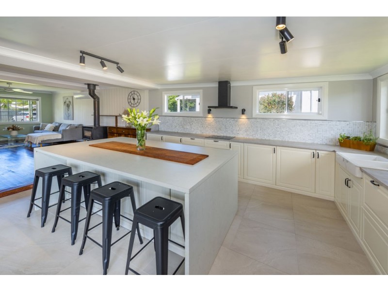 13 Weir Street, Nana Glen NSW 2450