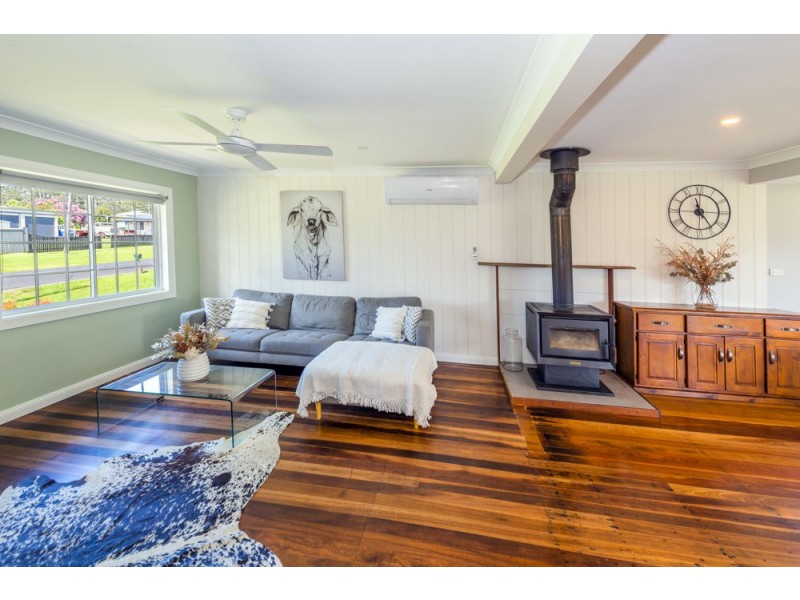 13 Weir Street, Nana Glen NSW 2450