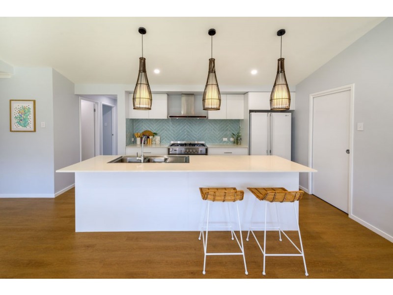 7 Zenith Avenue, Sandy Beach NSW 2456