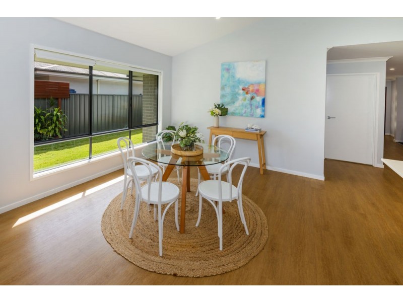 7 Zenith Avenue, Sandy Beach NSW 2456