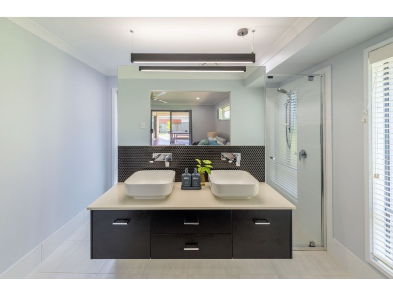 7 Zenith Avenue, Sandy Beach NSW 2456