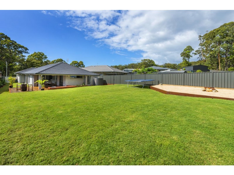7 Zenith Avenue, Sandy Beach NSW 2456