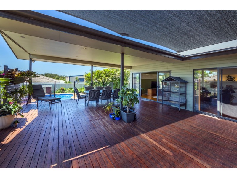 50 Newmans Road, Woolgoolga NSW 2456