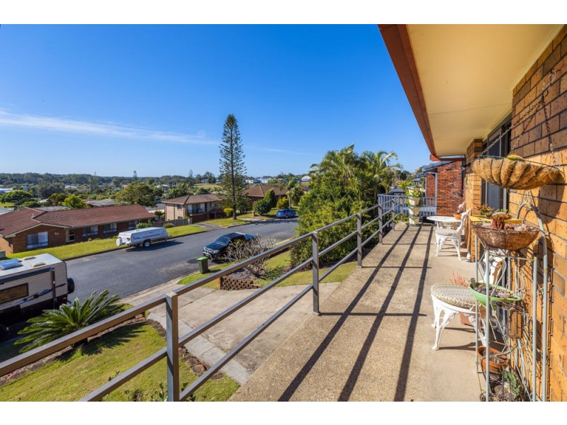 30 Barnes Street, Woolgoolga NSW 2456
