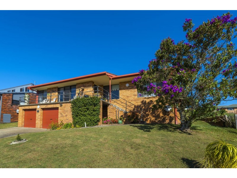 30 Barnes Street, Woolgoolga NSW 2456