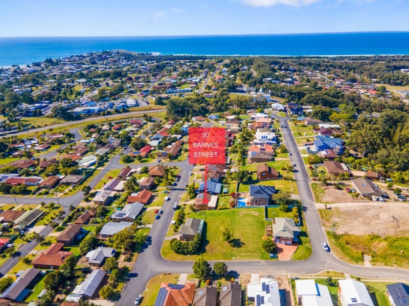 30 Barnes Street, Woolgoolga NSW 2456
