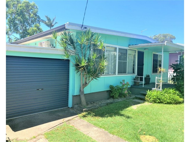 22 Clarence Street, Woolgoolga NSW 2456