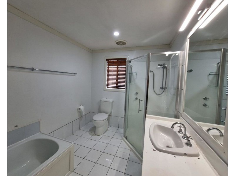 8 Bent Street, Nana Glen NSW 2450