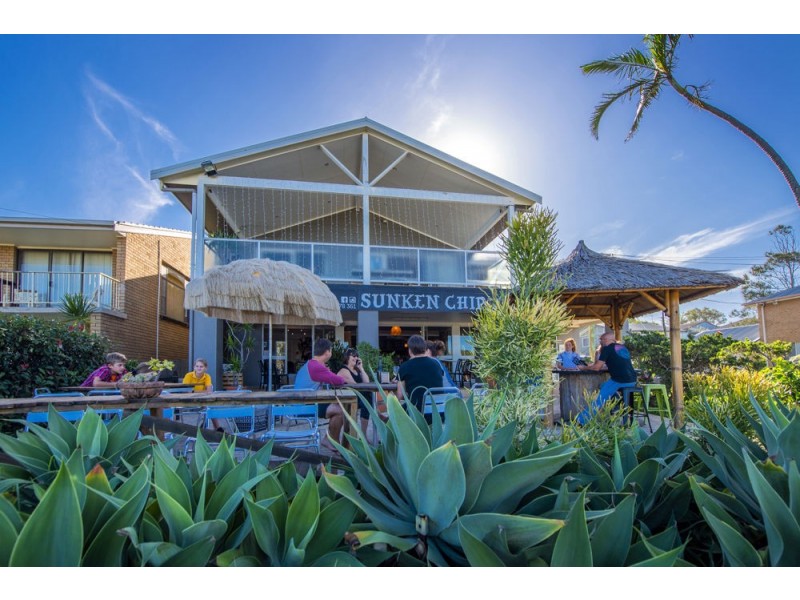 42 Sandy Beach Drive, Sandy Beach NSW 2456