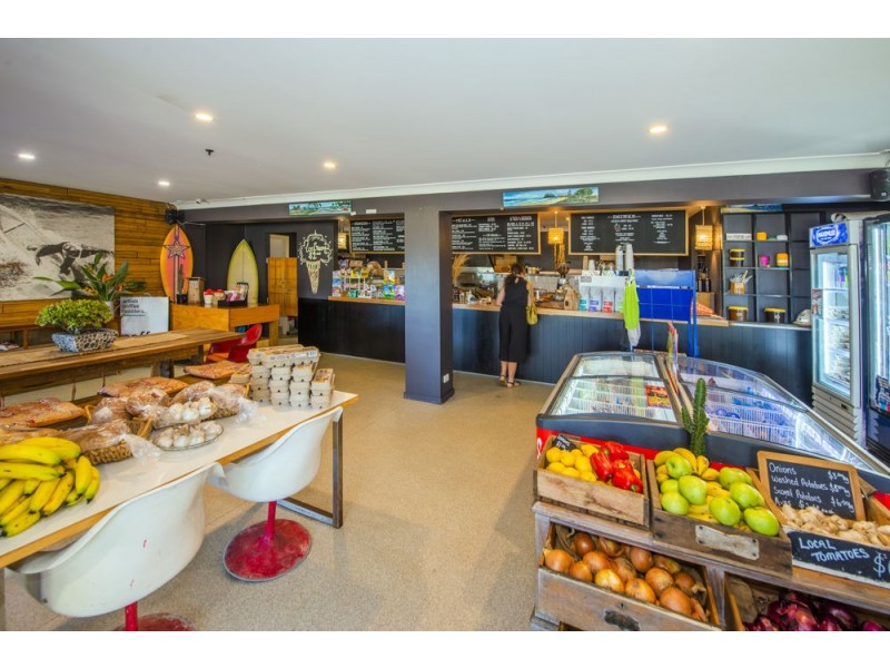 42 Sandy Beach Drive, Sandy Beach NSW 2456