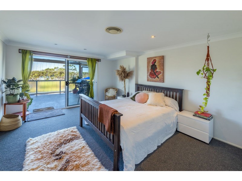 42 Sandy Beach Drive, Sandy Beach NSW 2456