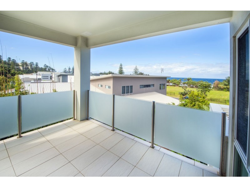9 Beachfront Close, Sapphire Beach NSW 2450