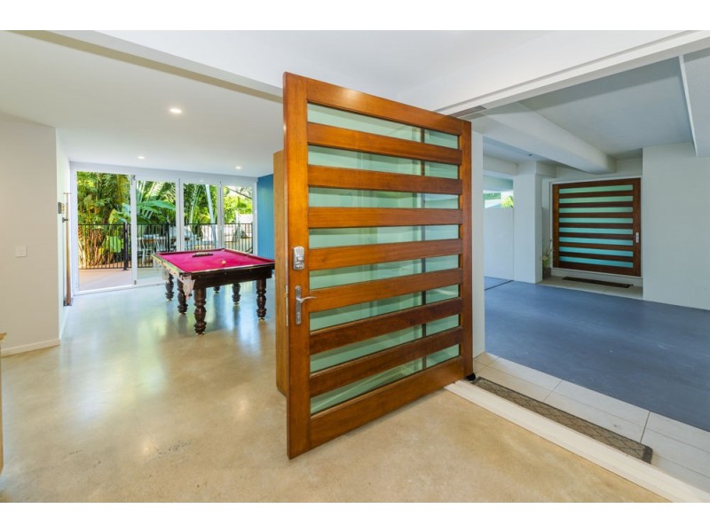 9 Beachfront Close, Sapphire Beach NSW 2450