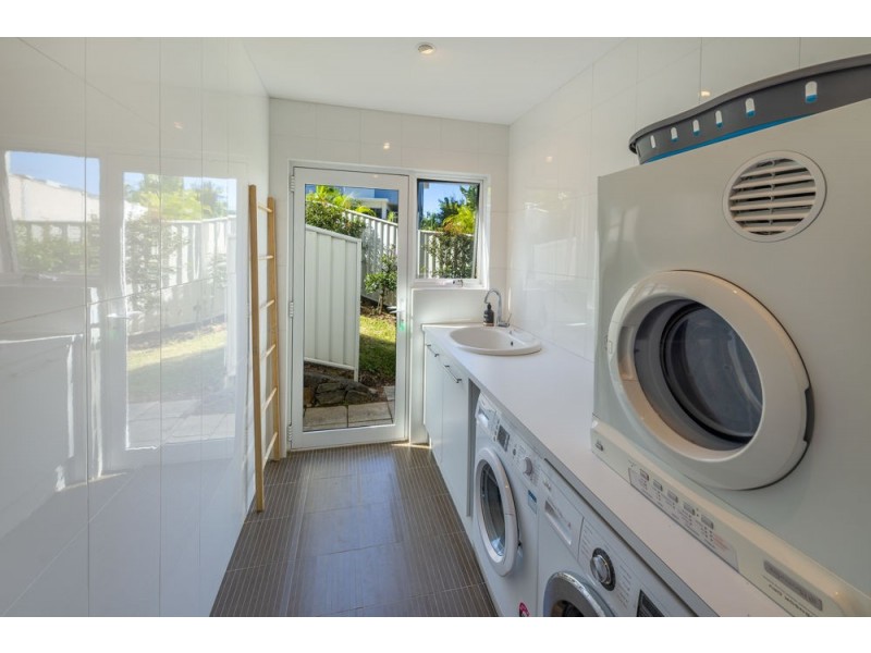 9 Beachfront Close, Sapphire Beach NSW 2450