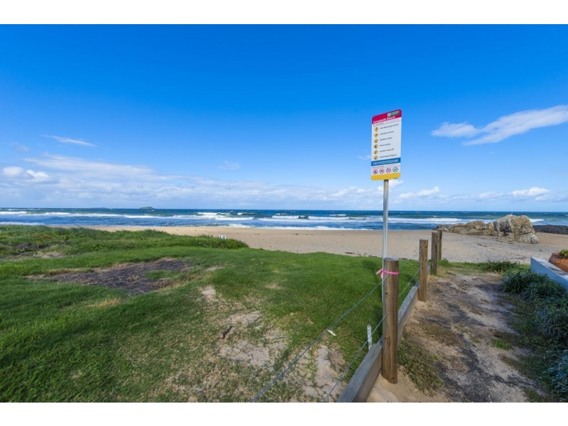 9 Beachfront Close, Sapphire Beach NSW 2450
