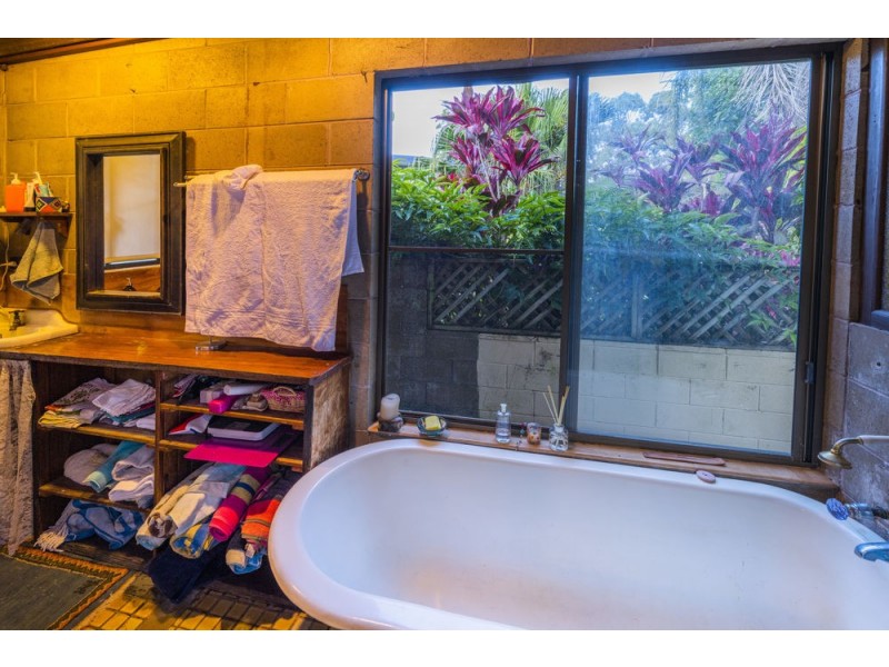 18 Campbell Street, Safety Beach NSW 2456