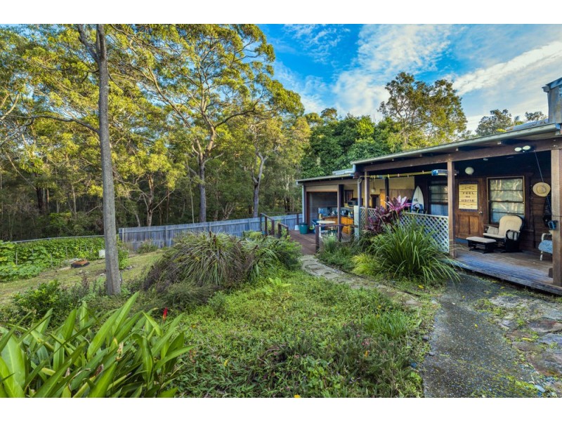 18 Campbell Street, Safety Beach NSW 2456