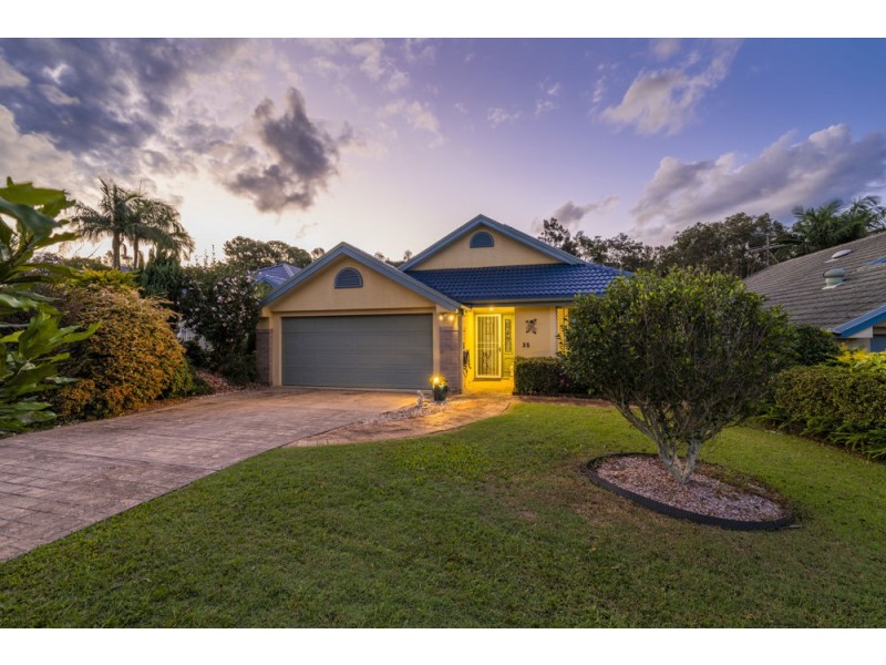 35 Crystal Drive, Sapphire Beach NSW 2450