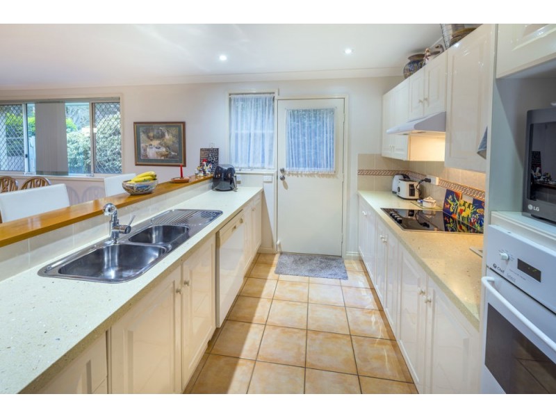 35 Crystal Drive, Sapphire Beach NSW 2450