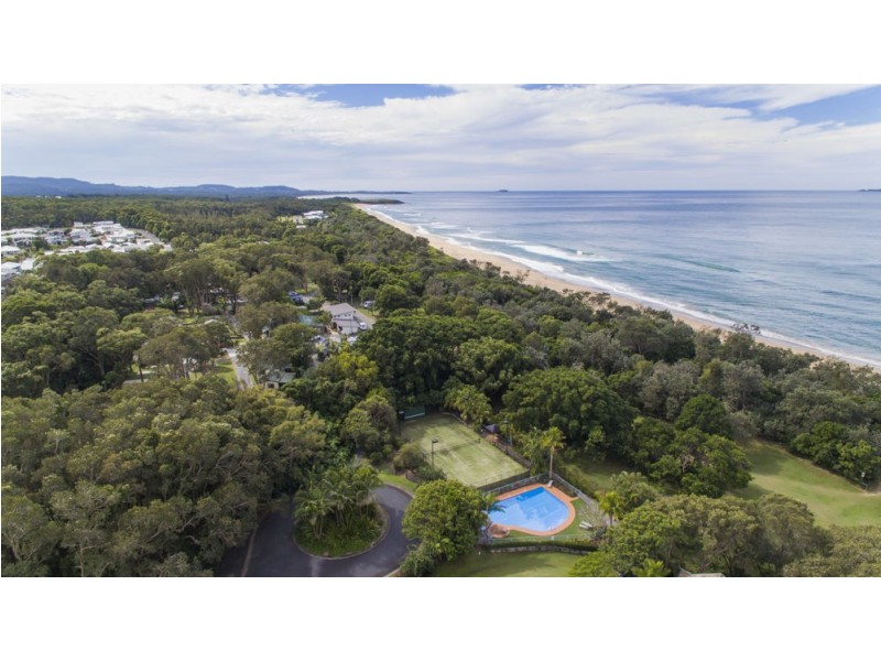 35 Crystal Drive, Sapphire Beach NSW 2450