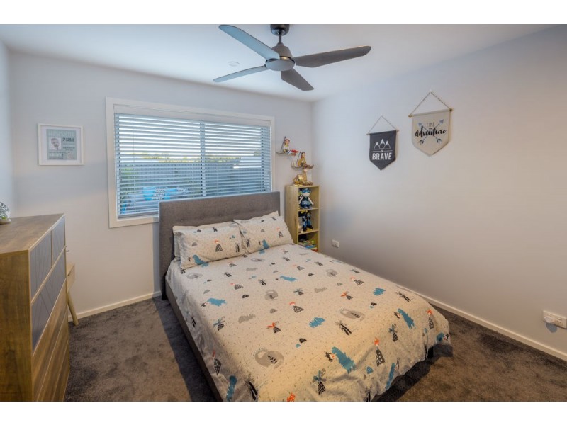 11 Helmsman Close, Safety Beach NSW 2456