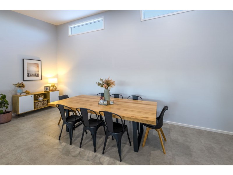 11 Helmsman Close, Safety Beach NSW 2456
