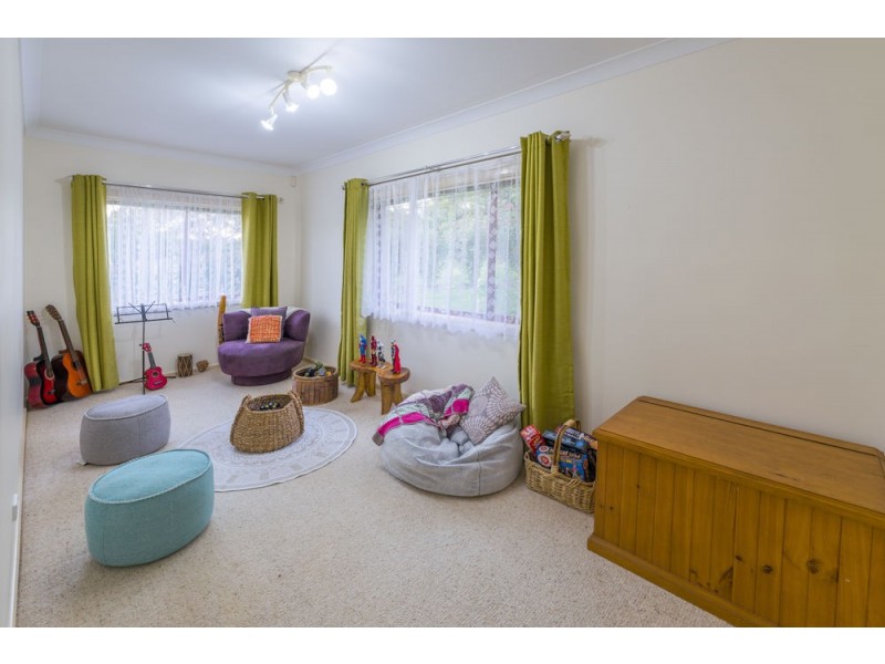 17 Gresham Drive, Woolgoolga NSW 2456