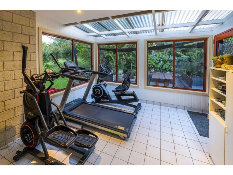 17 Gresham Drive, Woolgoolga NSW 2456