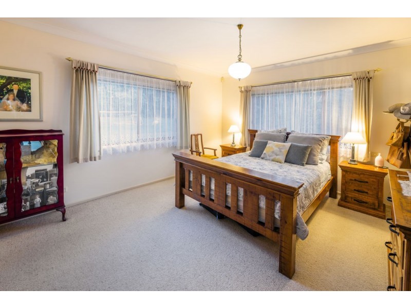 17 Gresham Drive, Woolgoolga NSW 2456
