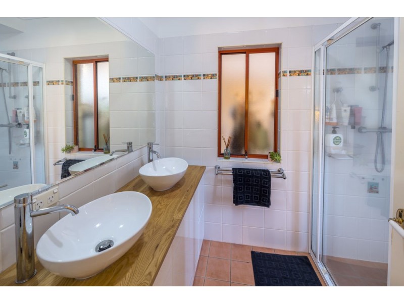 17 Gresham Drive, Woolgoolga NSW 2456