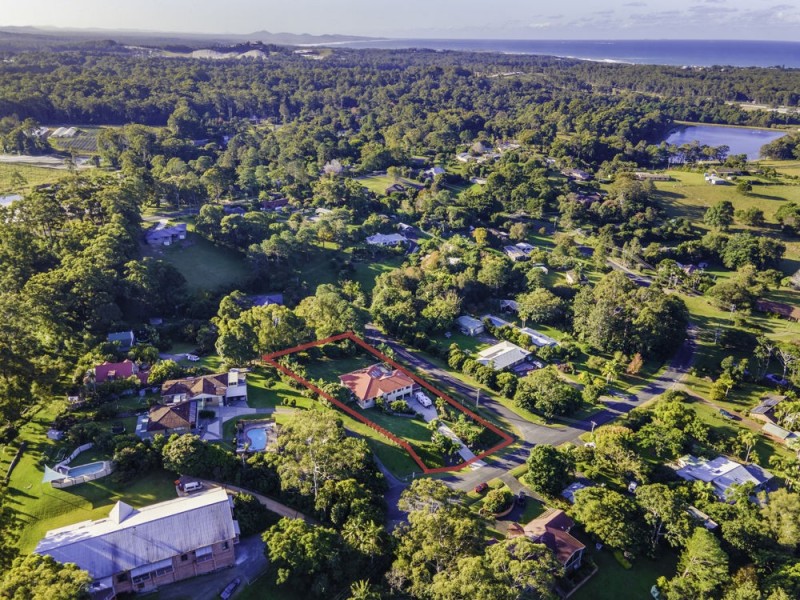 17 Gresham Drive, Woolgoolga NSW 2456