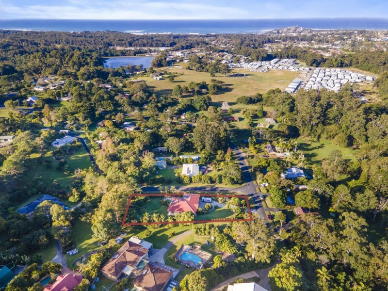 17 Gresham Drive, Woolgoolga NSW 2456