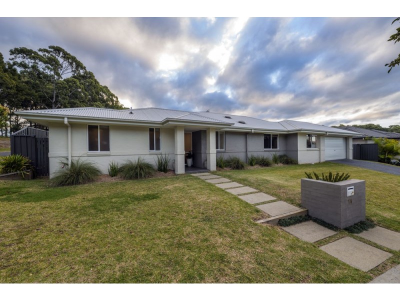 14 Oceanic Drive, Sandy Beach NSW 2456