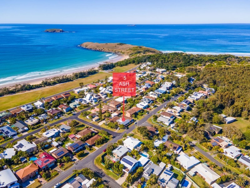 5 Ash Street, Sandy Beach NSW 2456
